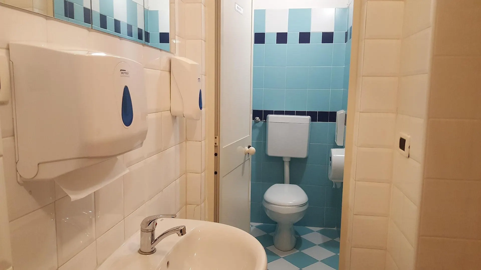 **  Hotel Astor Pisa İtalya